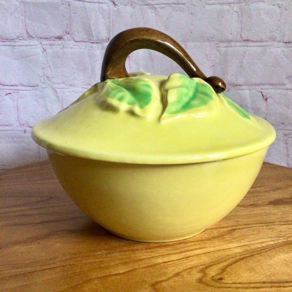 Vintage Belmar California Pear Fruit Ceramic Covered Dish - Picture 3 of 7